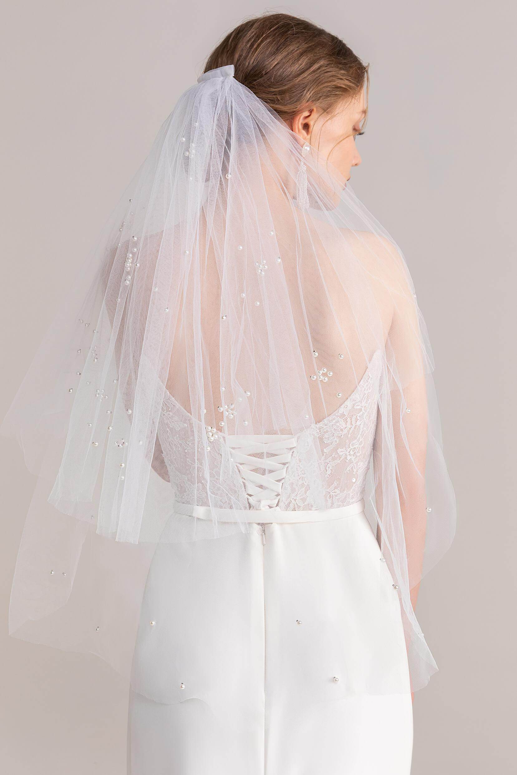 Two-tier Cut Edge Tulle Hip Veils with Beading CV0250 - COCOMELODY